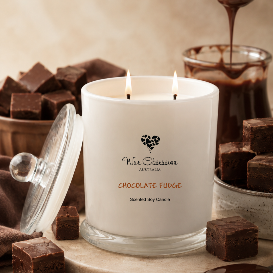 CHOCOLATE FUDGE SCENTED CANDLE