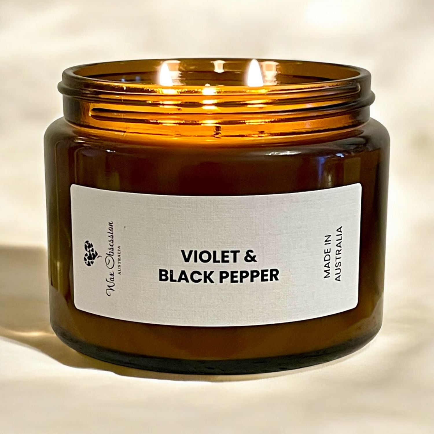 Oud & Leather Candle – Triple Wick Soy Candle
