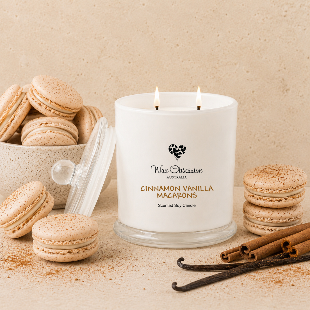 CINNAMON VANILLA MACARONS SCENTED CANDLE